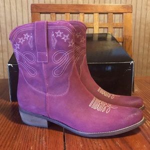 Brand new Purple Fashion Cowgirl Boots